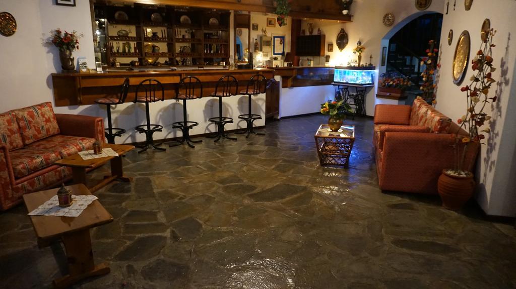 Hotel Mary Marathókampos エクステリア 写真