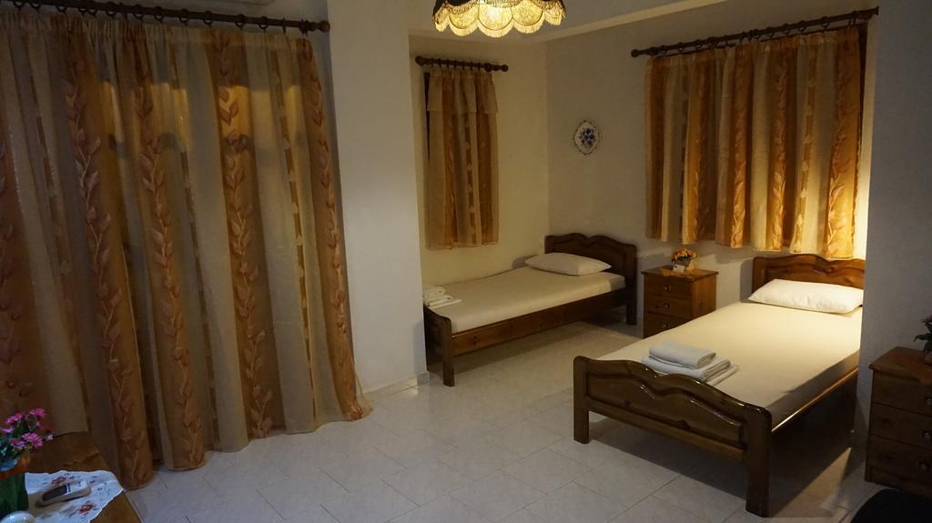 Hotel Mary Marathókampos 部屋 写真